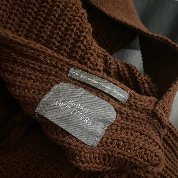 Urban Outfitters Brown Knit Sweater - Picture 2 of 3